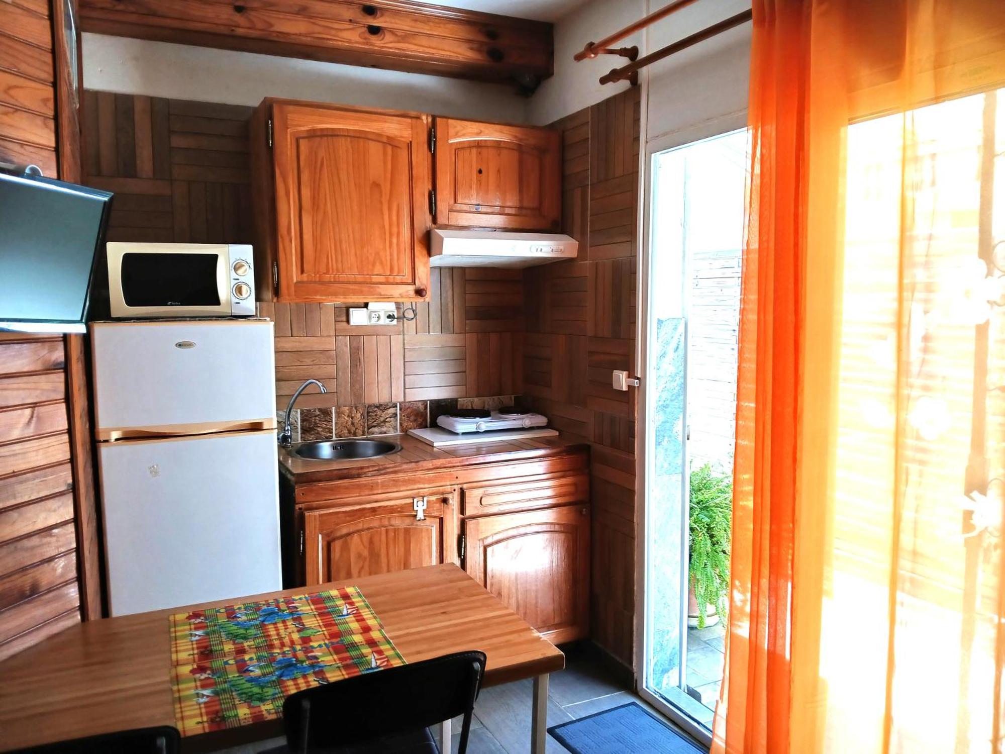 Ferienwohnung Urban-Oasis Sainte-Anne  Exterior foto